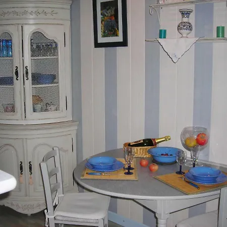 Le Lavandin Hébergement de vacances *